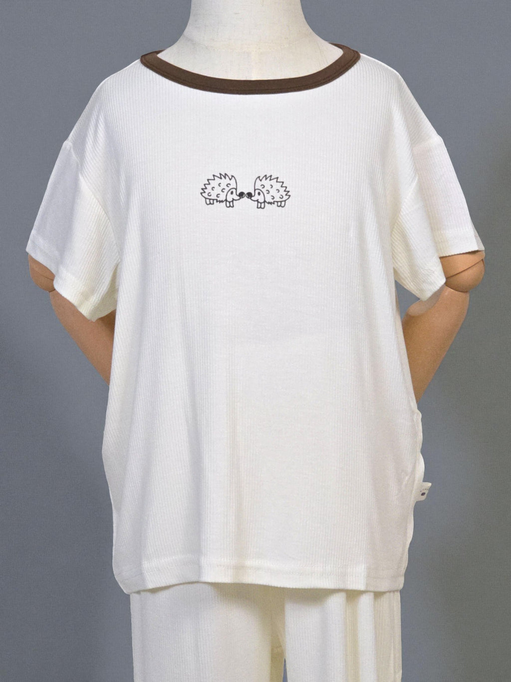 Off-White Relaxed Fit Pyjama Set – Hedgehog Print