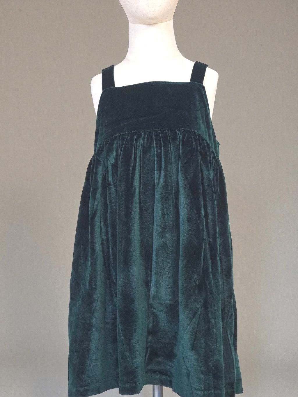 Emerald Velvet Sleeveless Dress