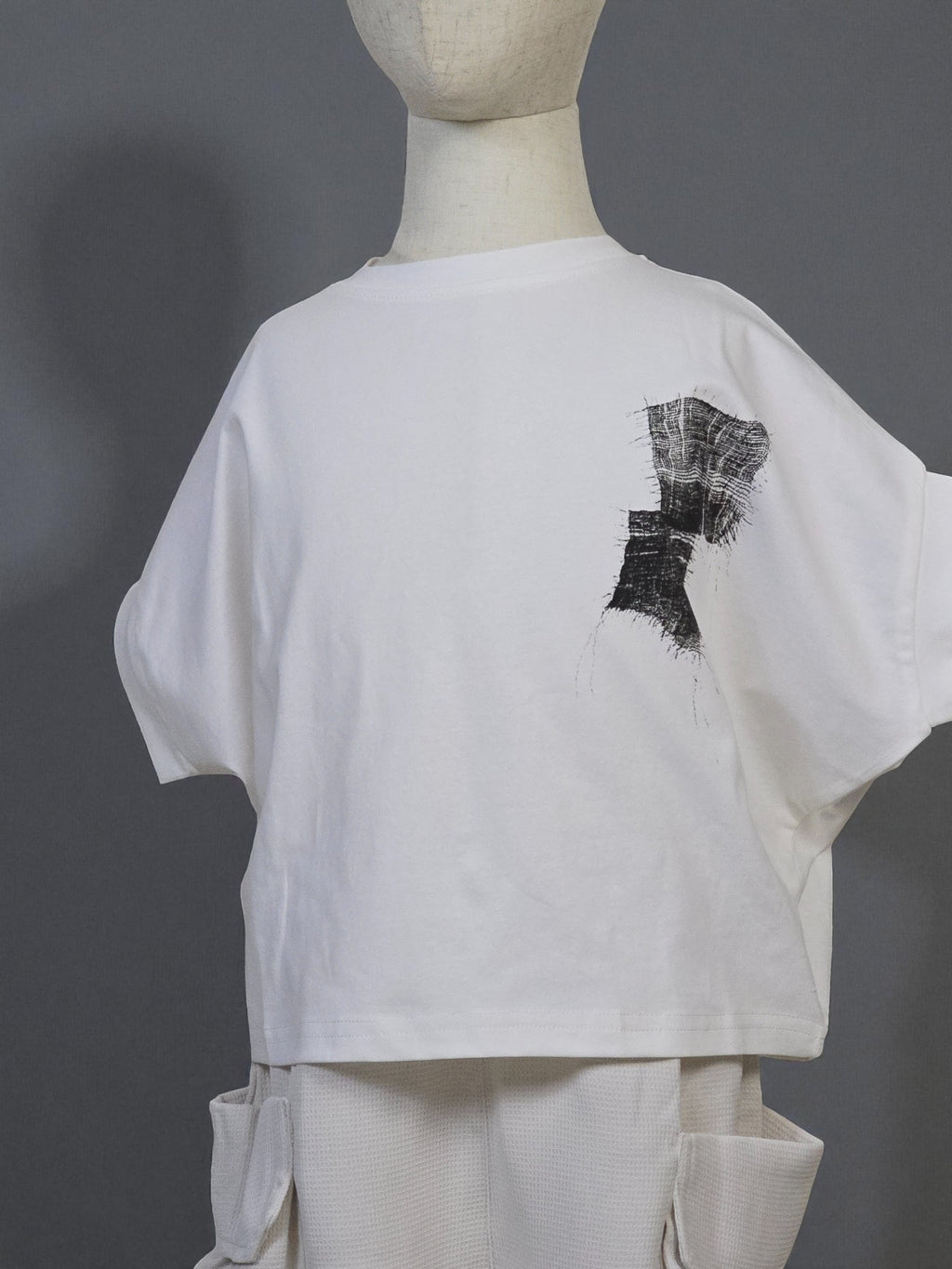 Oversized White Tee (Abstract Patch) – Unisex Streetwear Top