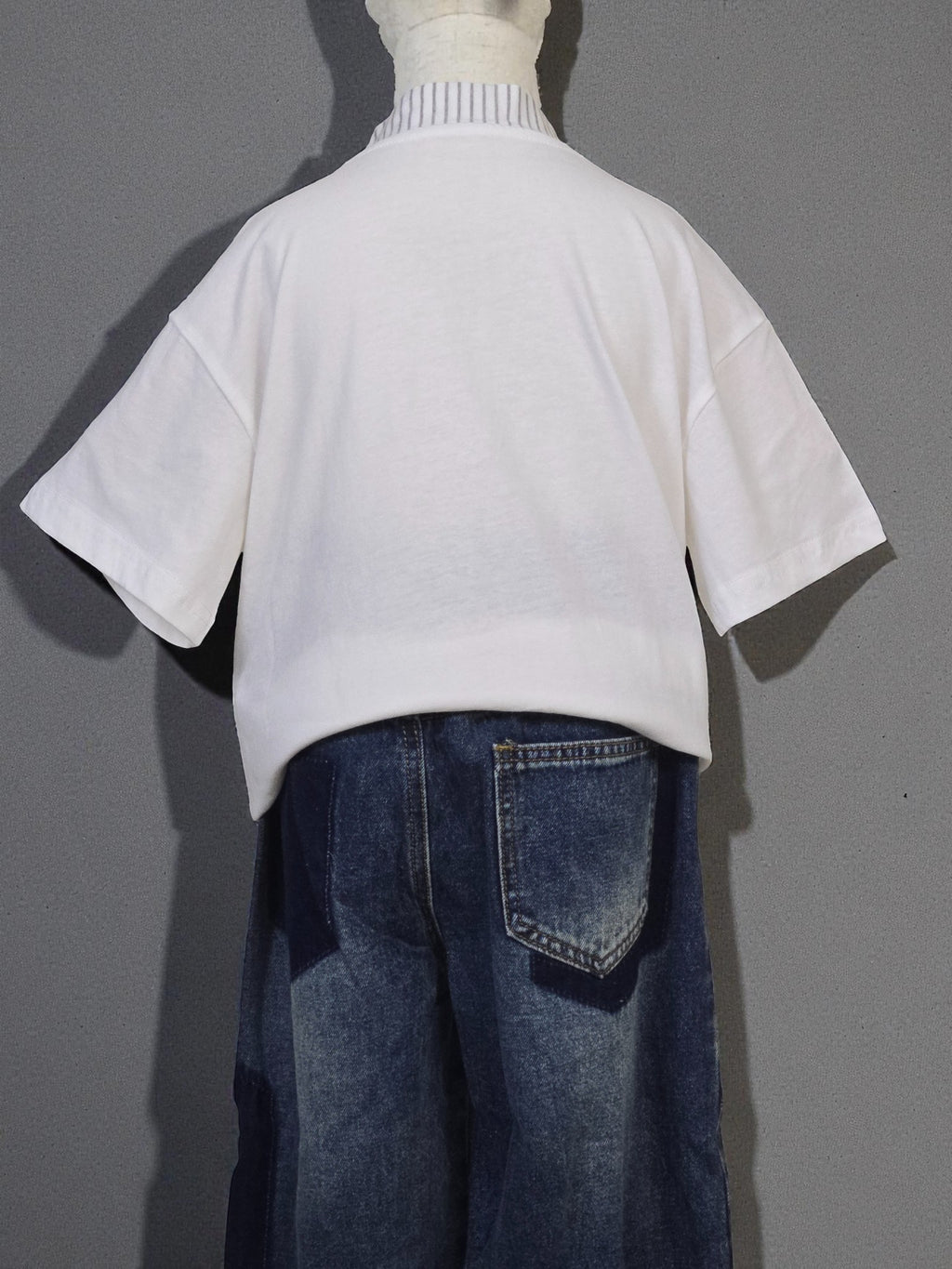 Striped Tie Collar Tee - White Oversized Unisex Top