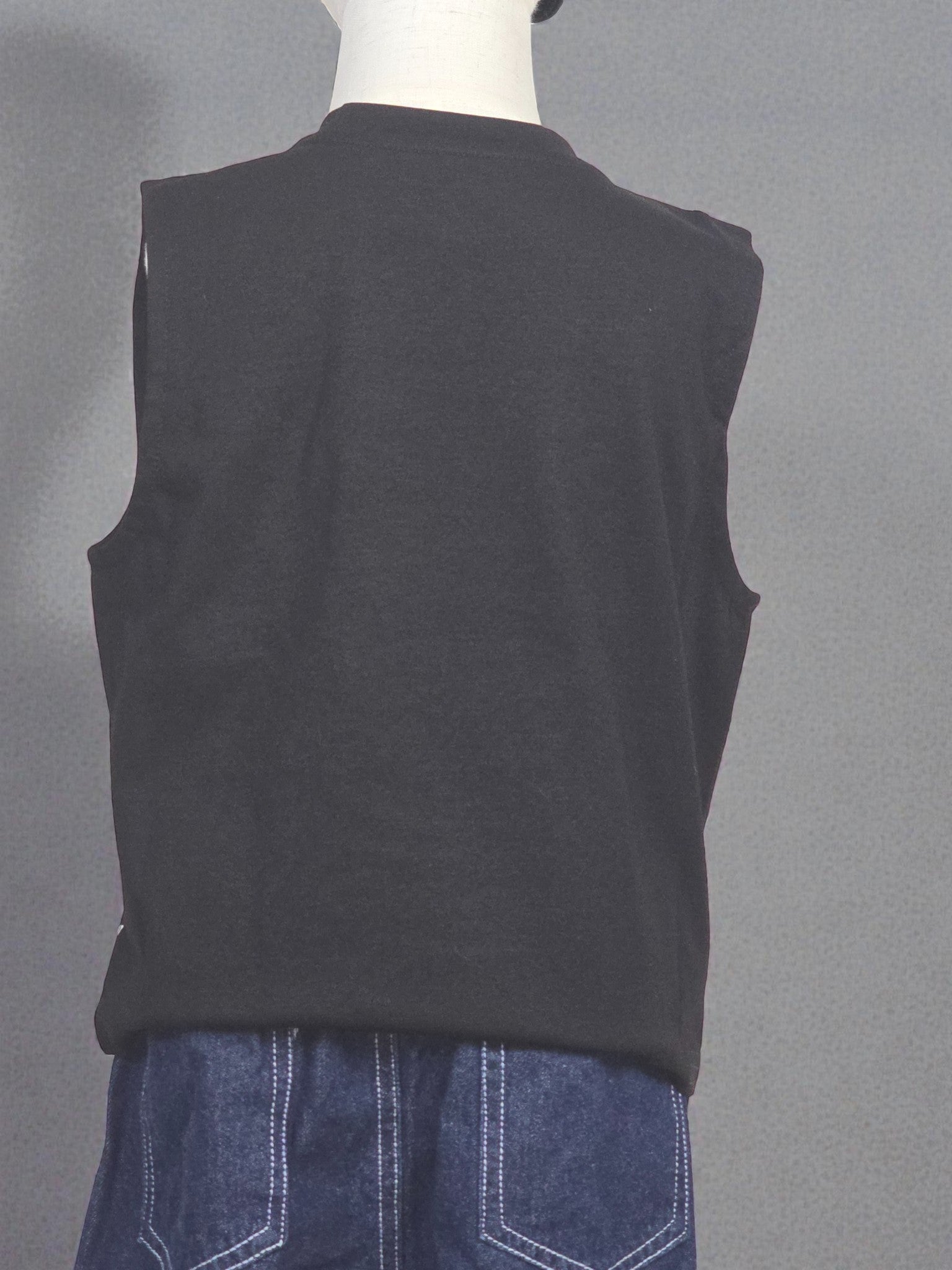 Sleeveless Graphic Text Tank Top