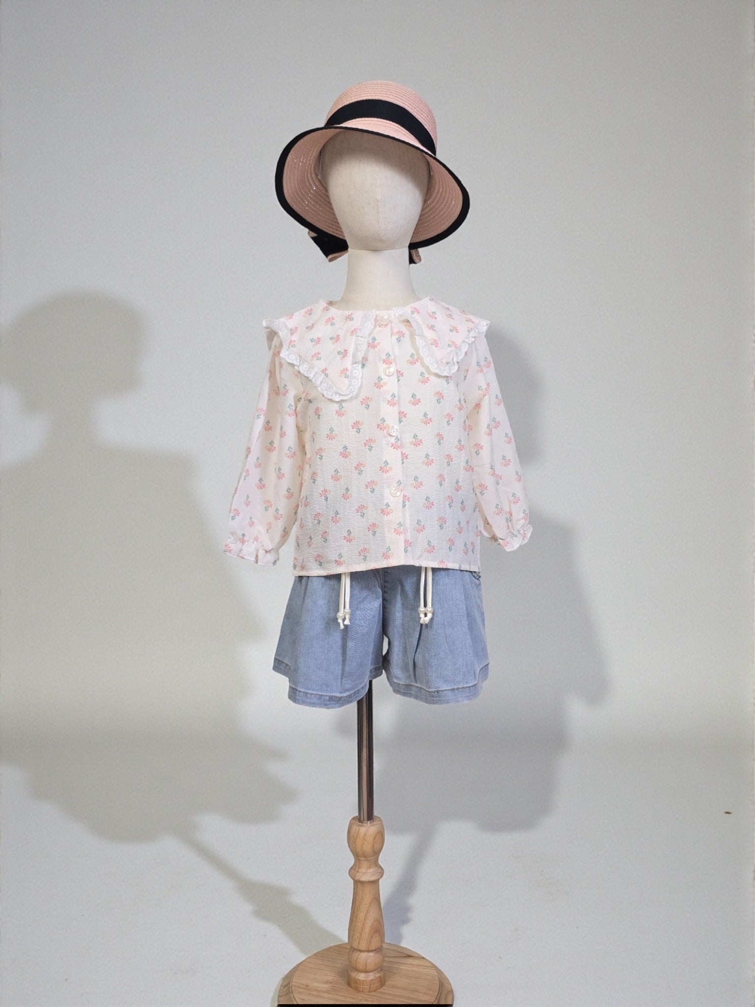 Floral Long Sleeve Blouse with Lace-Trim Collar