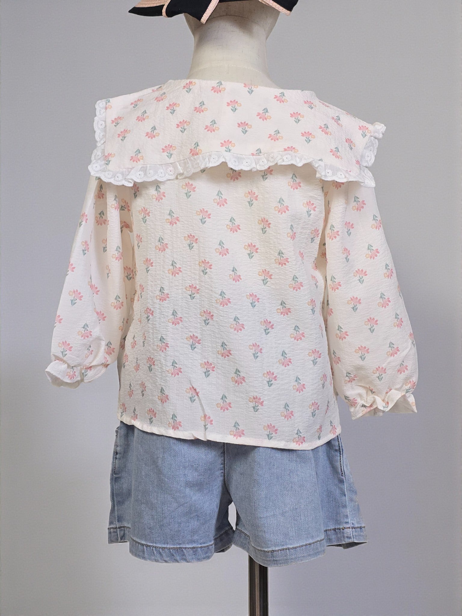 Floral Long Sleeve Blouse with Lace-Trim Collar