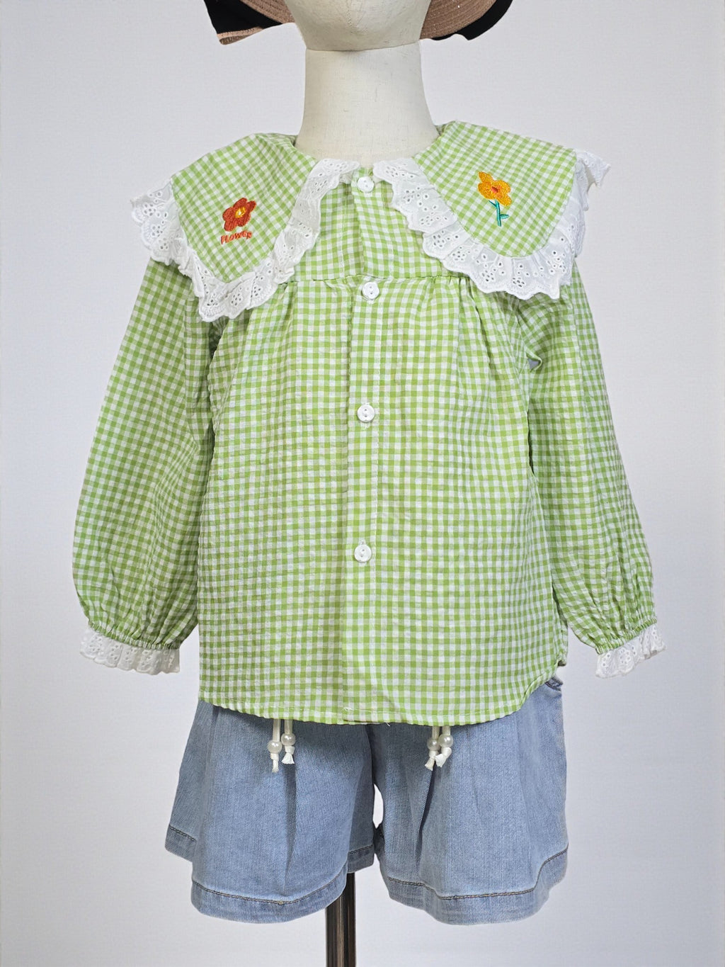 Green Gingham Long Sleeve Blouse with Lace Collar
