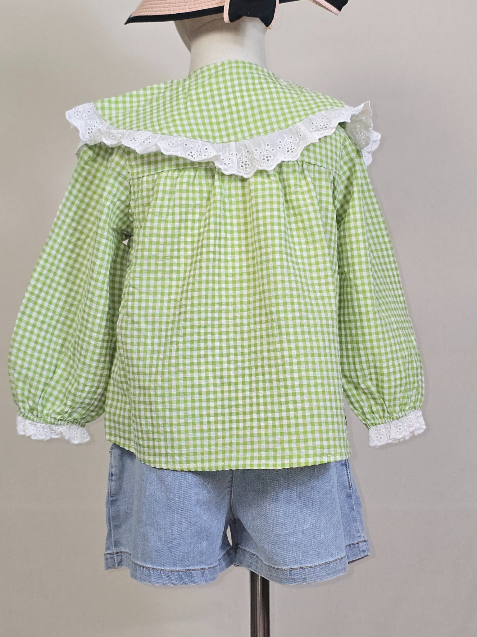 Green Gingham Long Sleeve Blouse with Lace Collar
